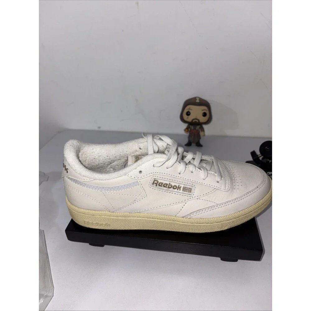 Reebok Ladies‎ 7.5 Chalk Weat Classic Excellent From Revolve